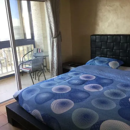 1 Bedroom Sea-view